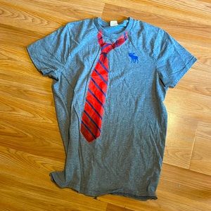 Vintage Abercrombie & Fitch T-shirt with tie